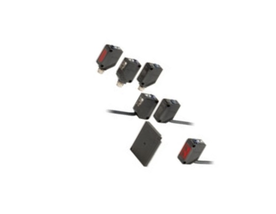 ŷķOMRON E2E-X4MD1-Z. 5M BY OMS E2E 9255M